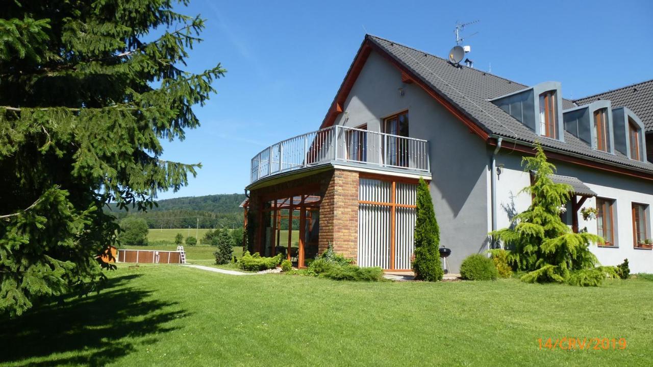 Vila Lipa Novy Bor Exterior photo